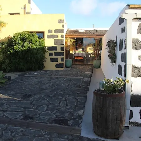 Tomaren Resort