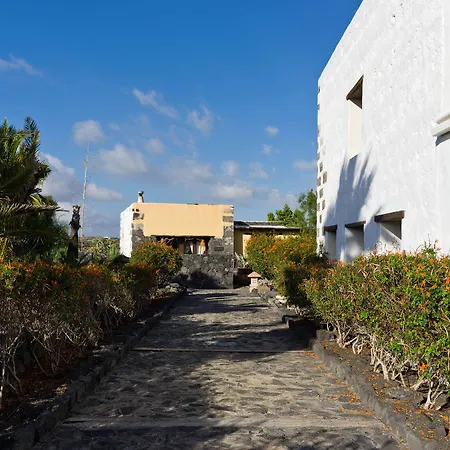 Casa Tomarén Resort 3*