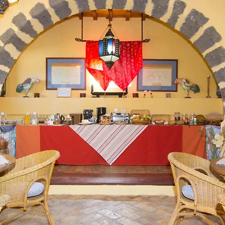 Casa Tomarén Resort
