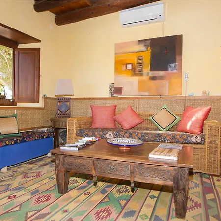 Casa Tomarén 3* San Bartolomé