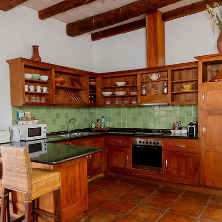 Casa Tomarén Resort 3*