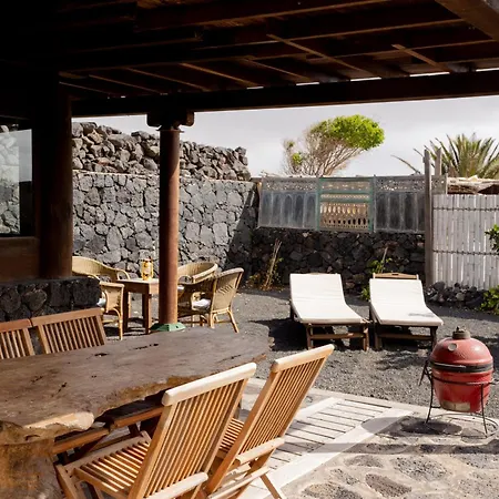 Casa Tomarén San Bartolomé